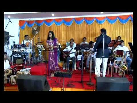 SAXOBREEZE Live show song aathi pitha kumaaran with alka ajith